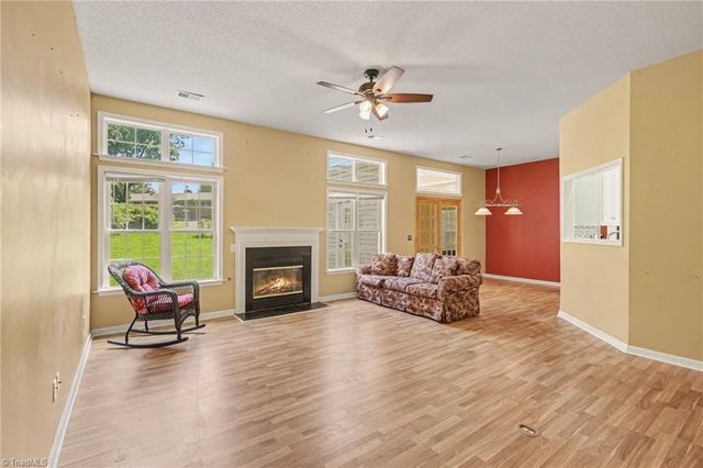 180 Beeson Park Court, Kernersville, NC 27284