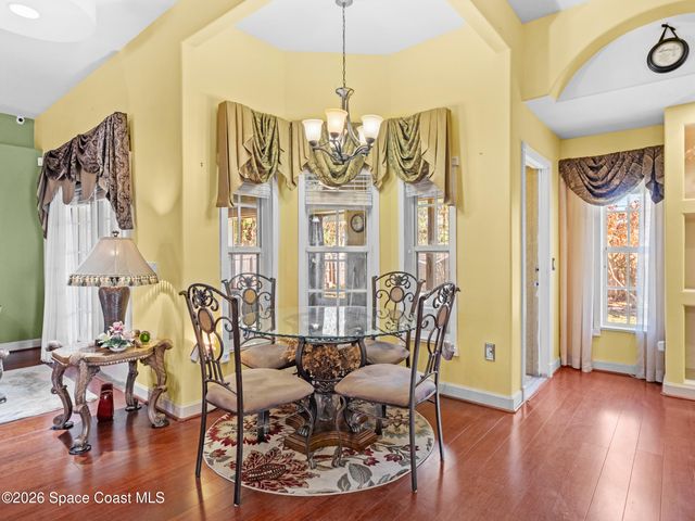 882 Palo Alto Street SE, Palm Bay, FL 32909