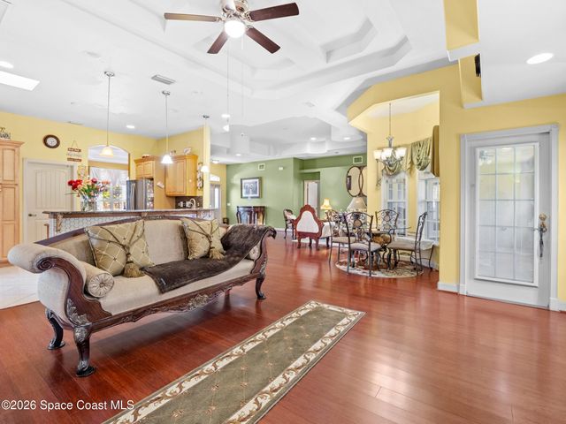 882 Palo Alto Street SE, Palm Bay, FL 32909