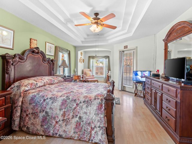882 Palo Alto Street SE, Palm Bay, FL 32909
