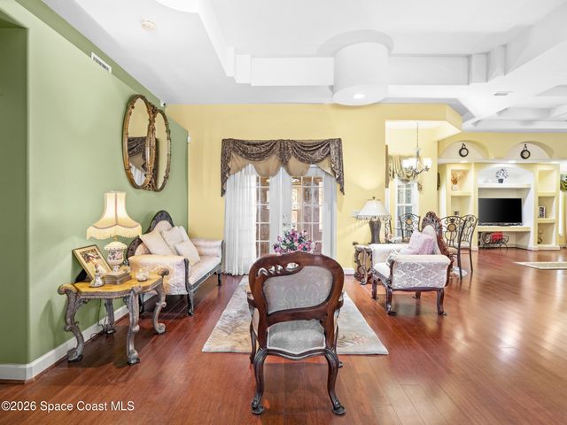 882 Palo Alto Street SE, Palm Bay, FL 32909
