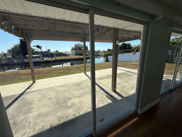 121 CARLISLE AVENUE NW, Port Charlotte, FL 33952