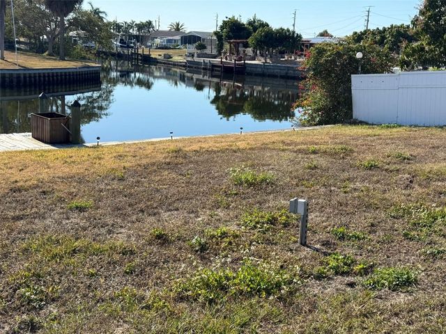 121 CARLISLE AVENUE NW, Port Charlotte, FL 33952