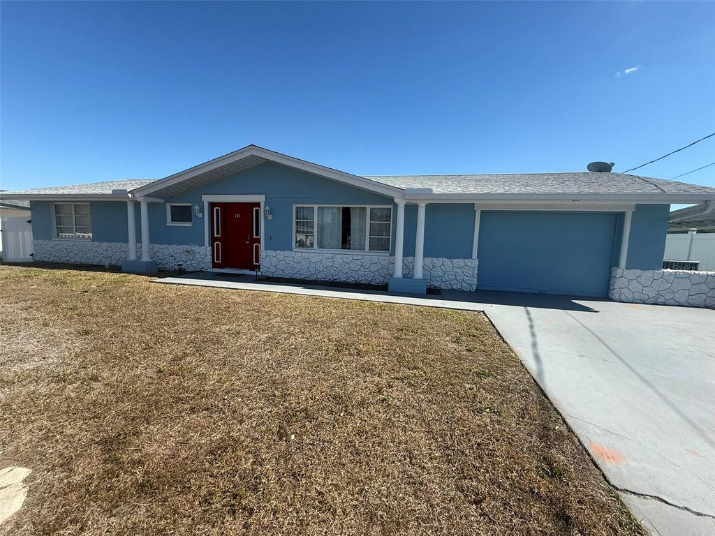 121 CARLISLE AVENUE NW, Port Charlotte, FL 33952