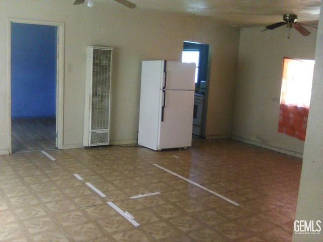 327 Olive Avenue, Taft, CA 93268