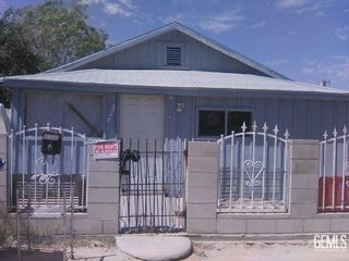 327 Olive Avenue, Taft, CA 93268