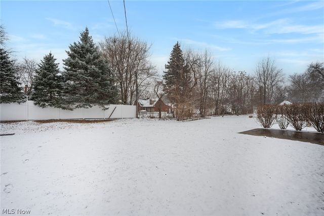 7432 Presley Avenue, Mentor, OH 44060