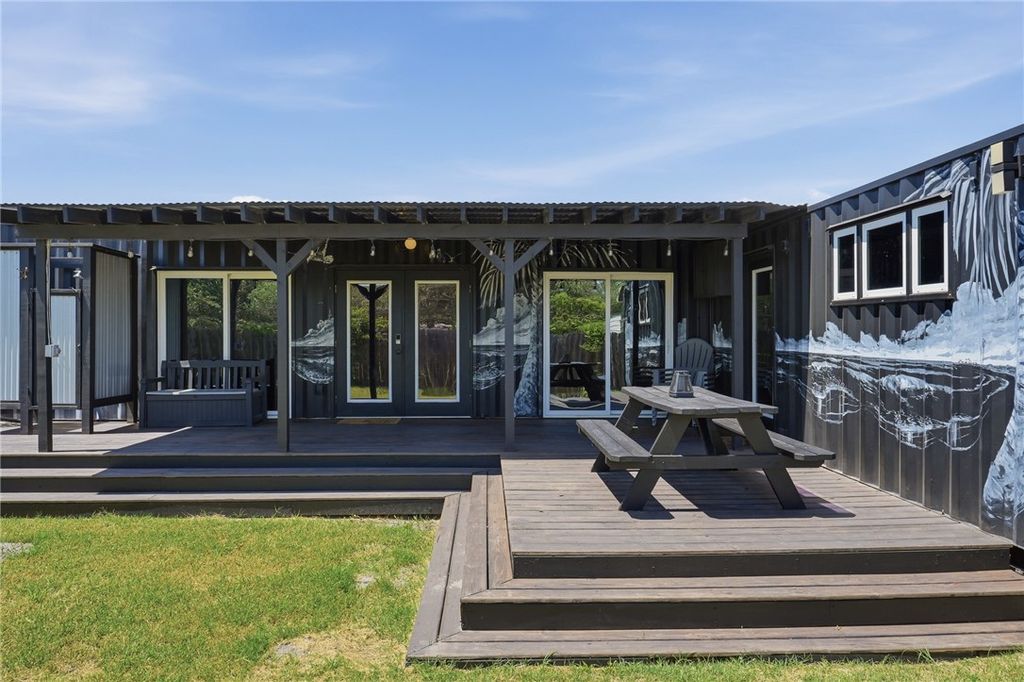 1615 S Verne St, Rockport, TX 78382 — photo 2