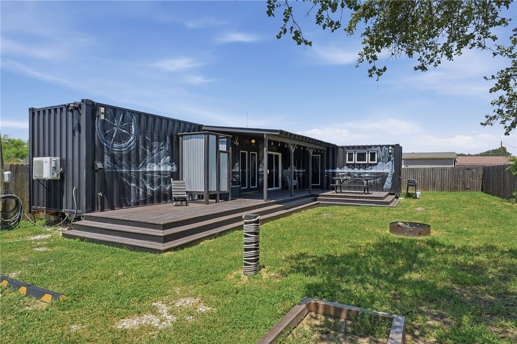1615 S Verne St, Rockport, TX 78382 — photo 3