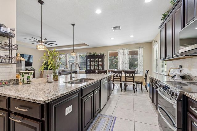 7090 88TH AVE N, Pinellas Park, FL 33782