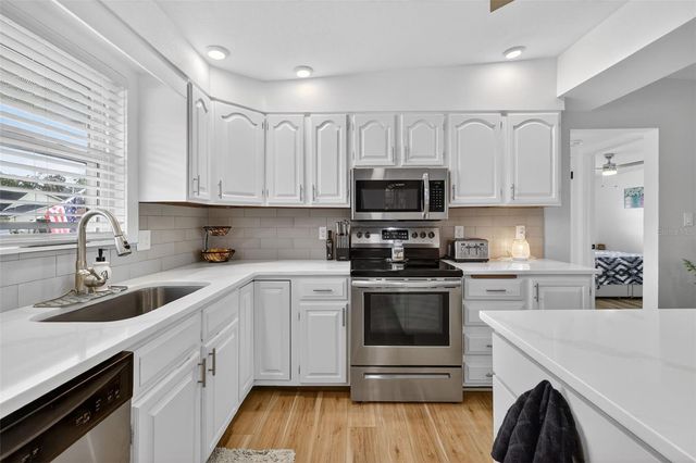 26611 BIMINI DRIVE, Tavares, FL 32778