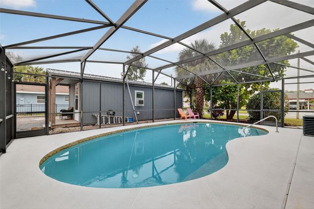 26611 BIMINI DRIVE, Tavares, FL 32778