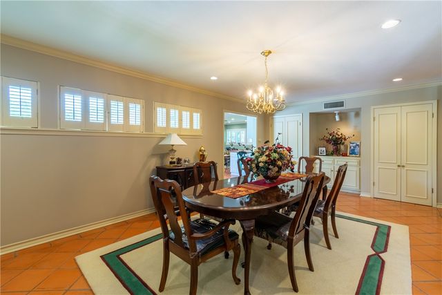 1821 Clare Dr, Alice, TX 78332