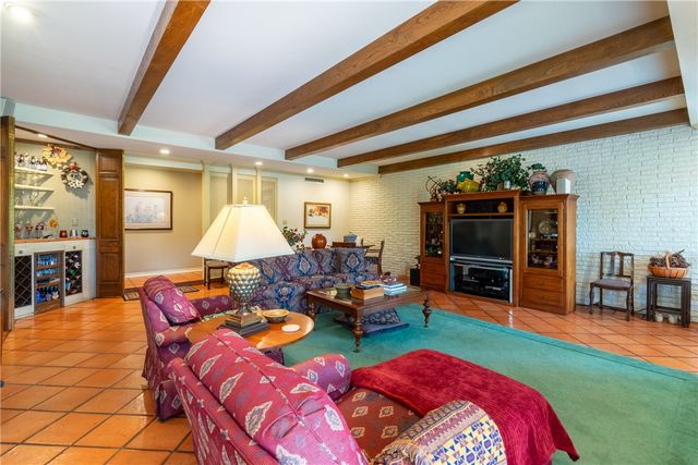 1821 Clare Dr, Alice, TX 78332