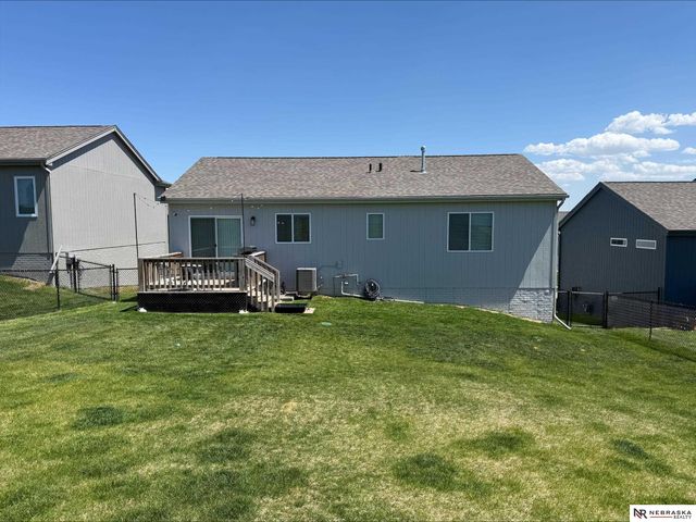 7902 N 113th Avenue, Omaha, NE 68142