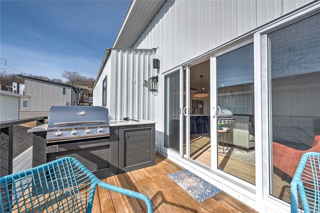 45 S Happy Hollow Road, Fayetteville, AR 72701