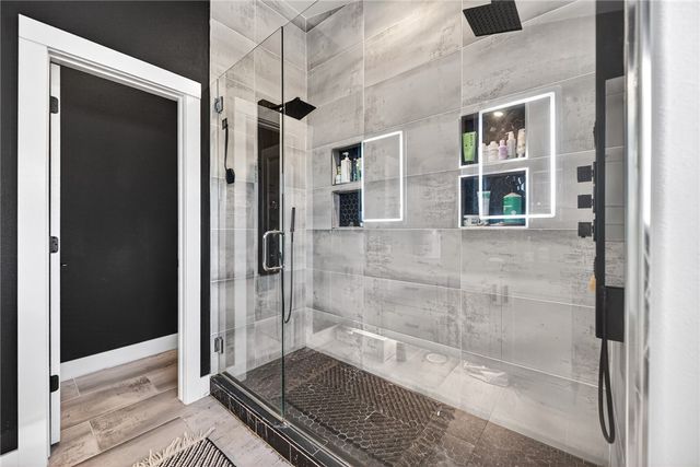 45 S Happy Hollow Road, Fayetteville, AR 72701