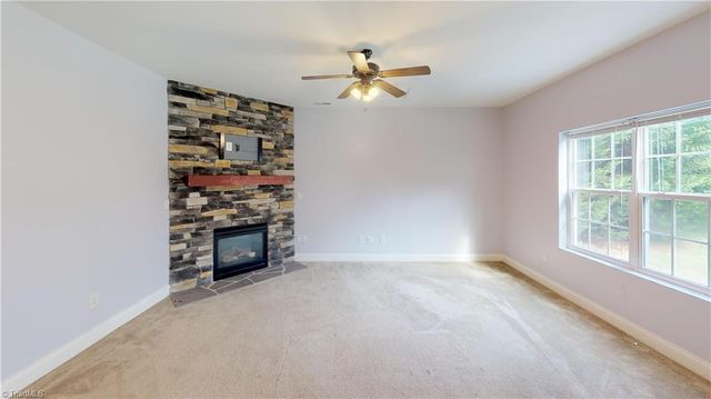 2771 Timber Cove Lane, Winston-salem, NC 27127