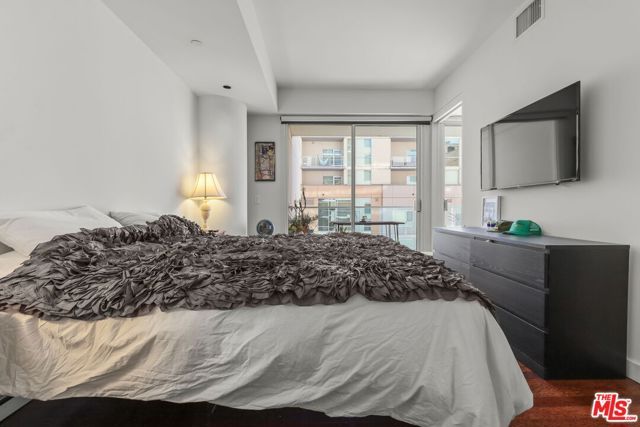 6250 Hollywood Boulevard 6L, Los Angeles, CA 90028