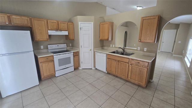 819 BRENTON LEAF DRIVE, Ruskin, FL 33570