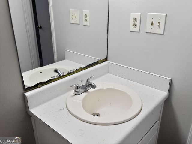 556 Roy Huie Road, Riverdale, GA 30274