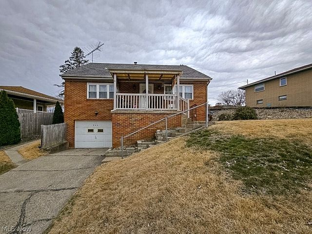 244 Stardust Drive, Wintersville, OH 43953