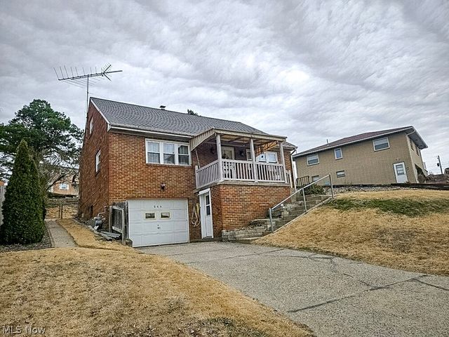 244 Stardust Drive, Wintersville, OH 43953