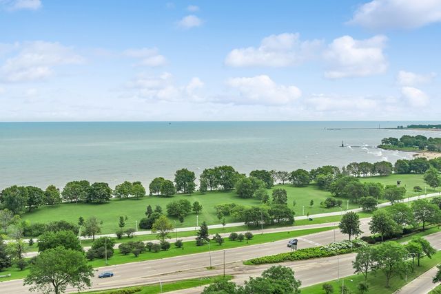 5555 N SHERIDAN Road 1017, Chicago, IL 60640