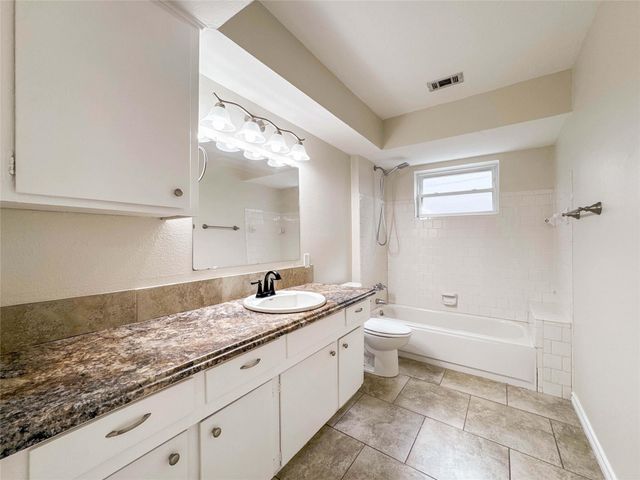 217 Mary Ann Drive, Friendswood, TX 77546