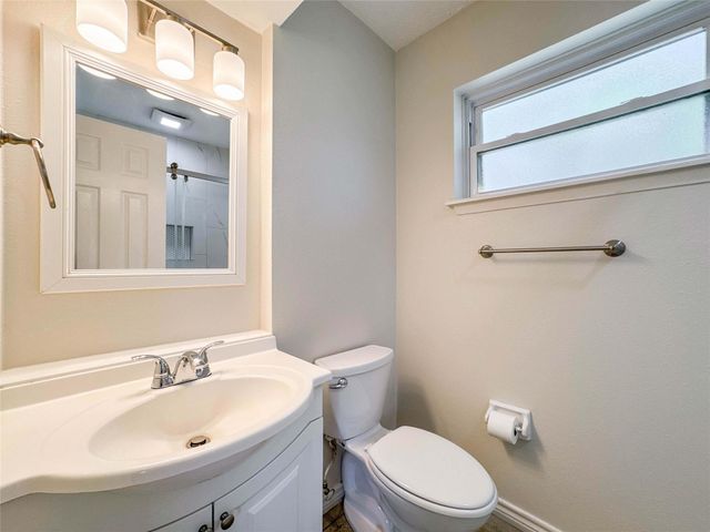 217 Mary Ann Drive, Friendswood, TX 77546
