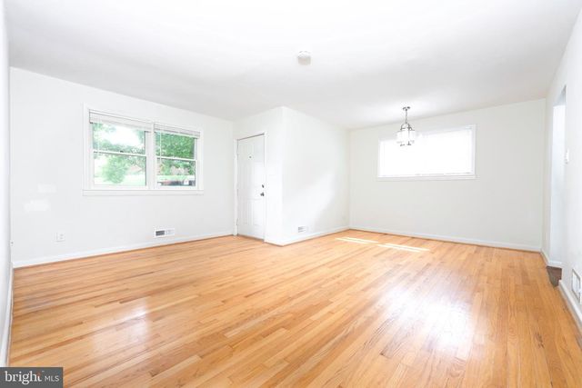 1418 THORNDEN RD, Rockville, MD 20851