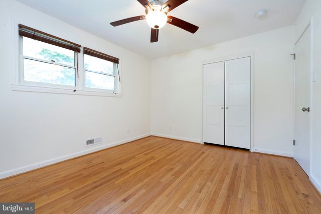 1418 THORNDEN RD, Rockville, MD 20851