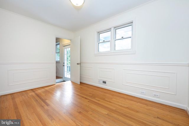 1418 THORNDEN RD, Rockville, MD 20851