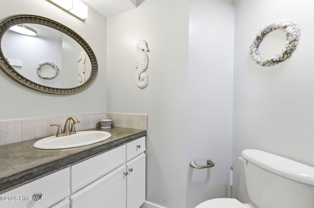 2000 New River Inlet Road 3201, Sneads Ferry, NC 28460