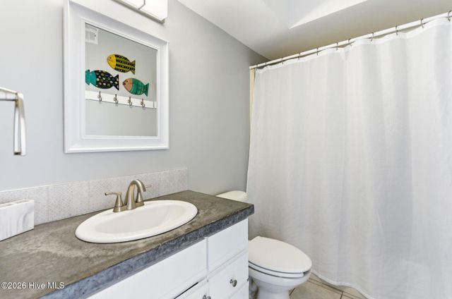 2000 New River Inlet Road 3201, Sneads Ferry, NC 28460