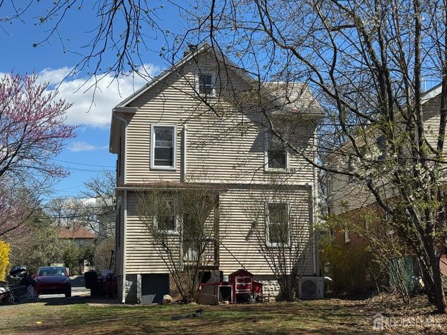 30 S 5th Avenue, Highland Park, NJ 08904