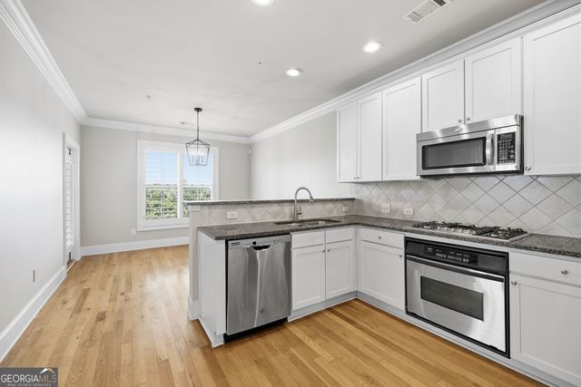 285 Le Gran Bend, Sandy Springs, GA 30328