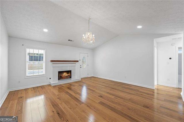 367 Ayelsbury Court, Sugar Hill, GA 30518