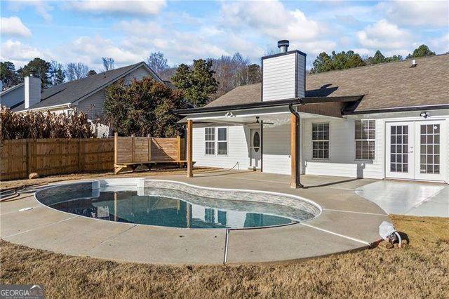 367 Ayelsbury Court, Sugar Hill, GA 30518