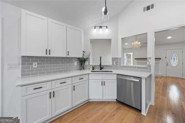 367 Ayelsbury Court, Sugar Hill, GA 30518