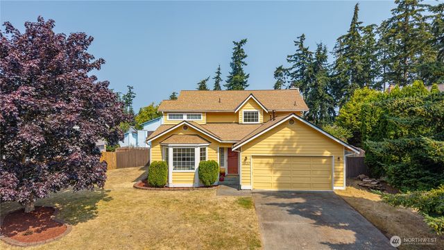 1620 NW Outrigger Loop, Oak Harbor, WA 98277