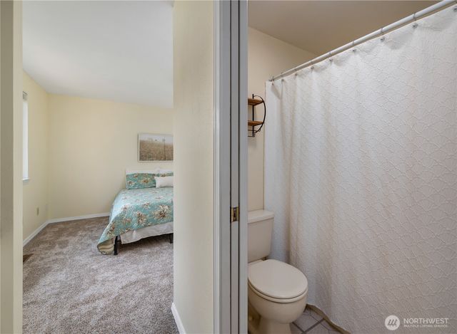 1620 NW Outrigger Loop, Oak Harbor, WA 98277