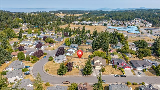 1620 NW Outrigger Loop, Oak Harbor, WA 98277