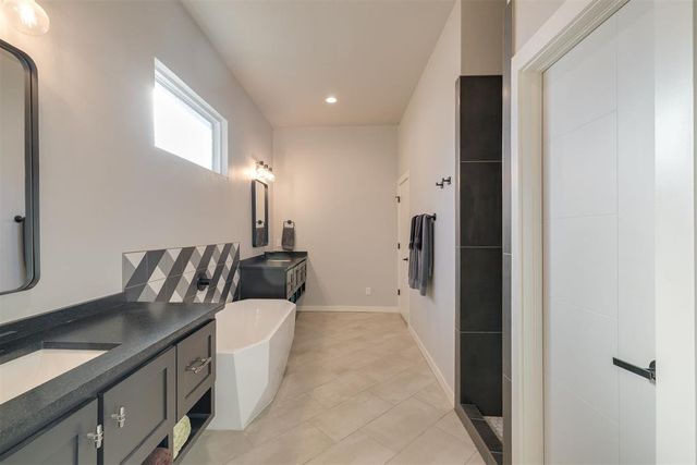 9309 NW 83rd Street, Yukon, OK 73099