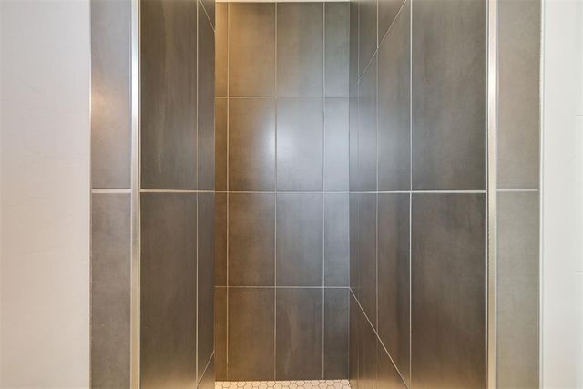 9309 NW 83rd Street, Yukon, OK 73099