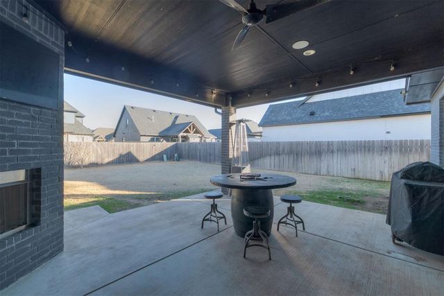 9309 NW 83rd Street, Yukon, OK 73099