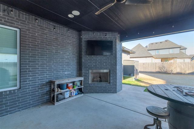 9309 NW 83rd Street, Yukon, OK 73099