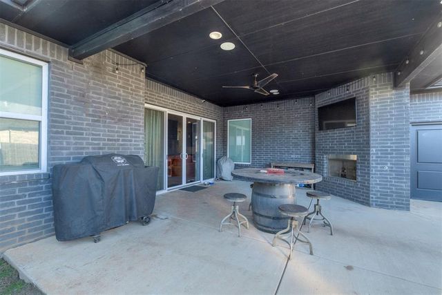 9309 NW 83rd Street, Yukon, OK 73099