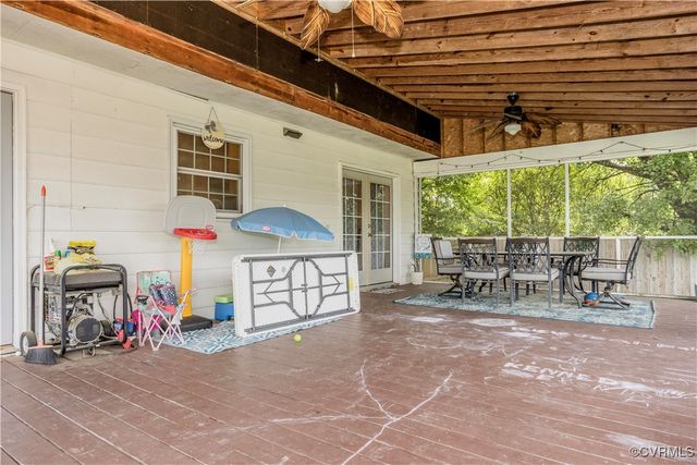 2412 Burgage Ln, Prince George, VA 23805