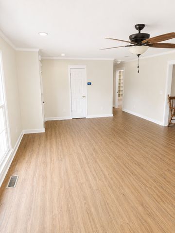 107 Candlewood Est, Shelbyville, TN 37160